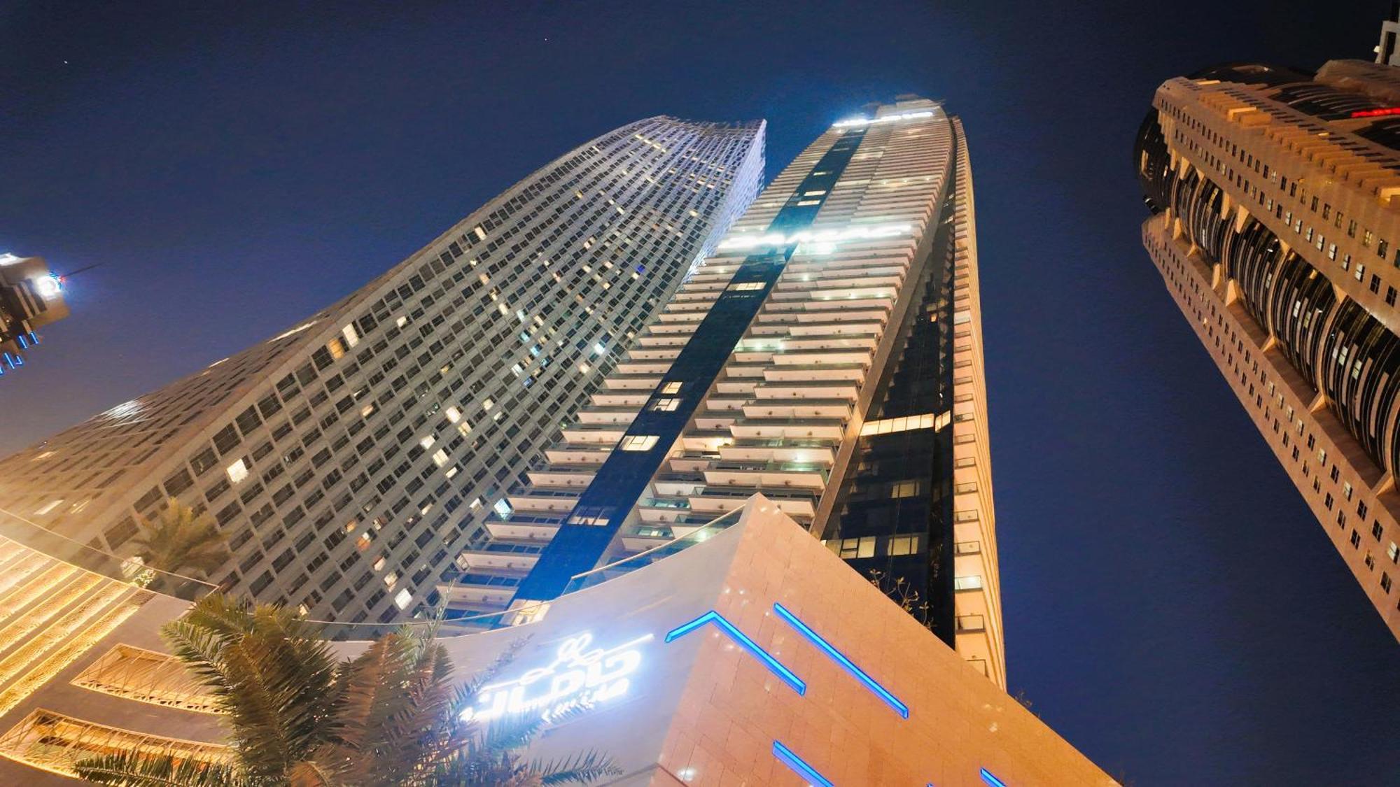 Damac Heights By Fendi Lägenhet Dubai Exteriör bild